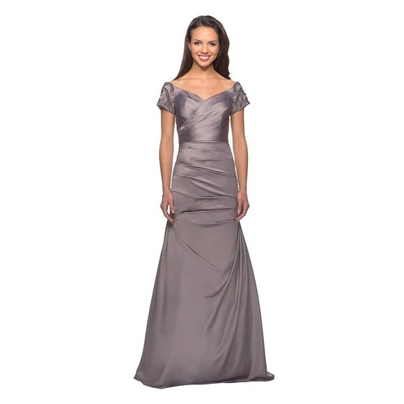 NEW LA FEMME Women's Silver Rouched Waist Formal Gown Dress Size 4 - Picture 1 of 12